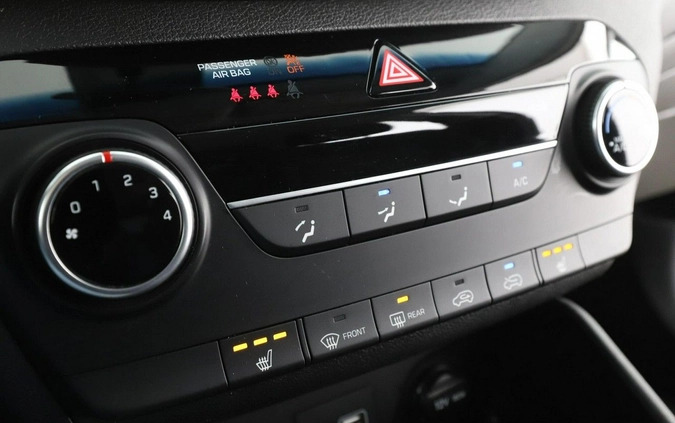Hyundai Tucson cena 77800 przebieg: 87549, rok produkcji 2018 z Skwierzyna małe 352